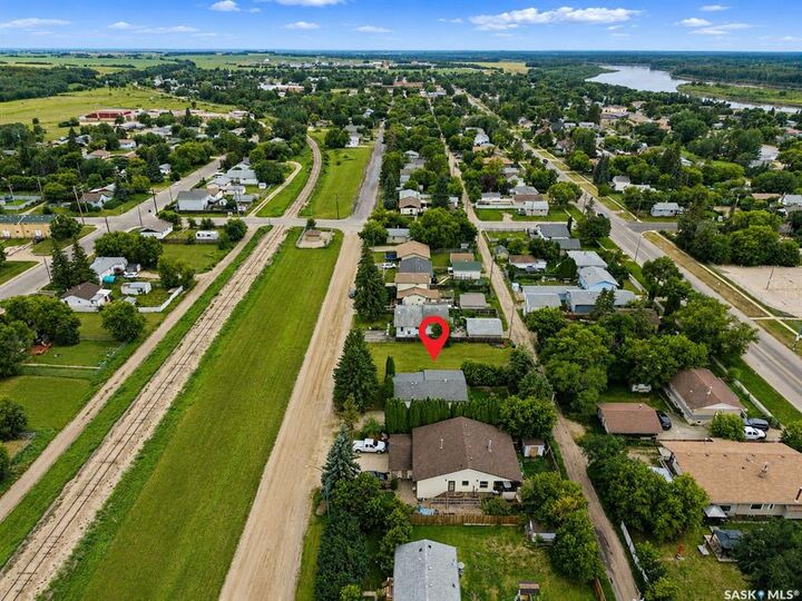 Property Photo:  1110 16th Street W  SK S6V 3W3 