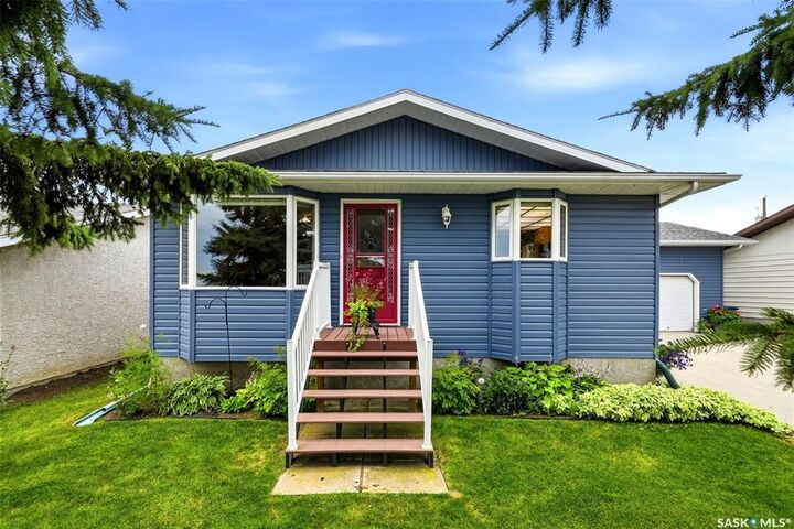 Property Photo:  104 Findlay Street  SK S0G 0Y0 