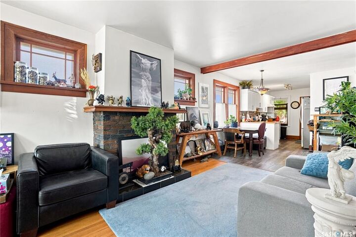 Property Photo: 3324 College Avenue SK S4T 1W2