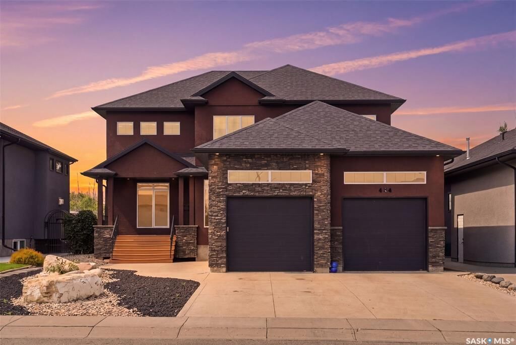 Property Photo:  434 Atton Crescent  SK S7W 0K4 