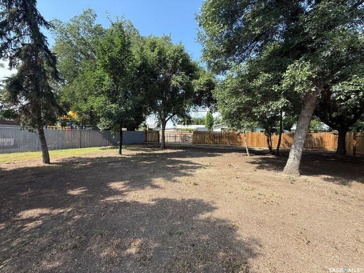 Property Photo:  45 5 Street Crescent  SK S0L 1S0 