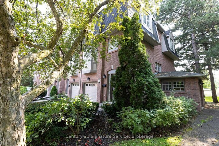 Property Photo: 3140 Fifth Line W 14 ON L5L 1A2