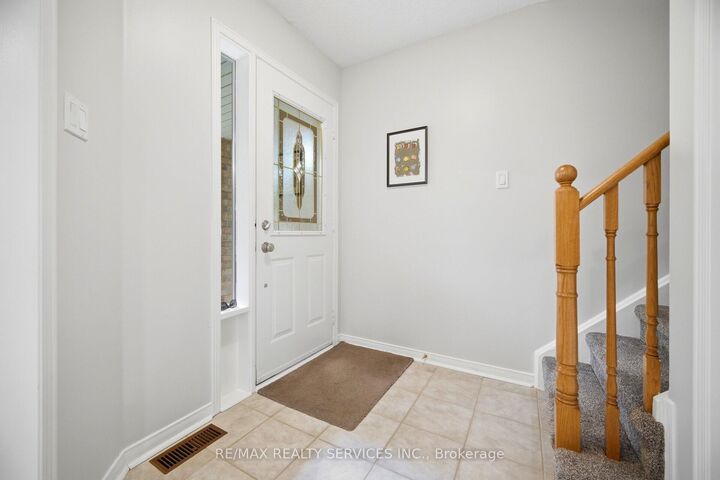Property Photo: 38 Furrows End ON L6Z 4S5