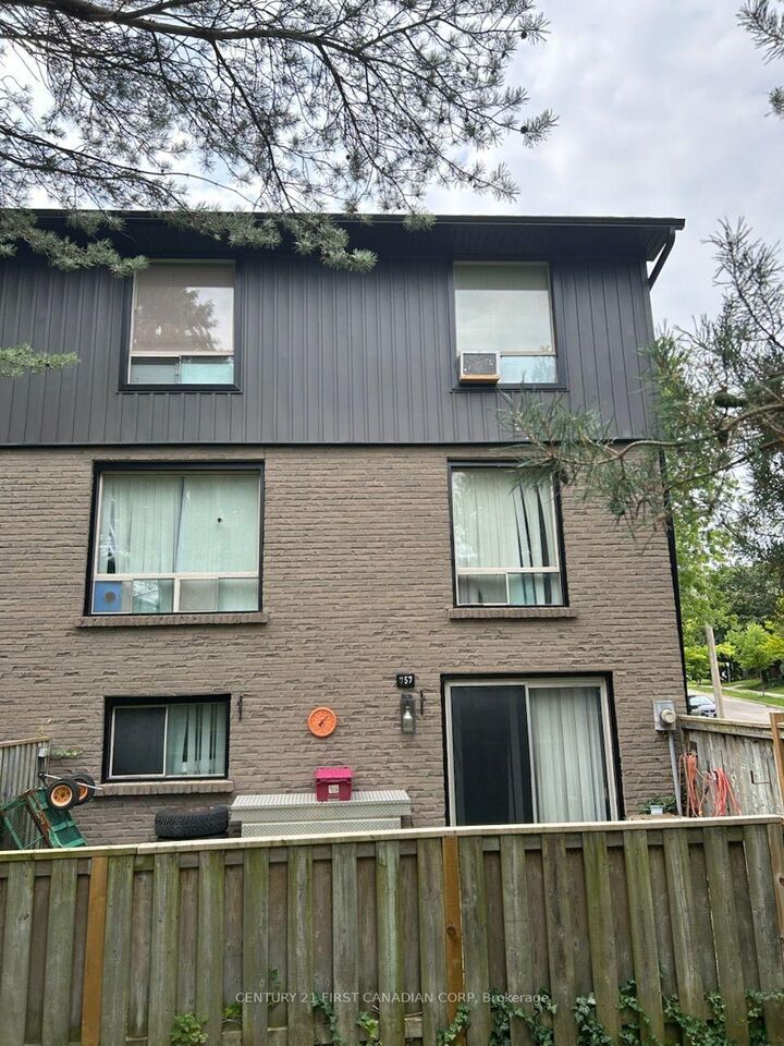 Property Photo: 757 Berkshire Drive ON N6J 3B5