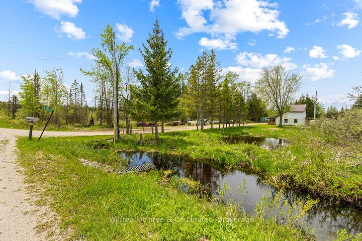 Property Photo:  135220 Concession Road 8 Road  ON N0H 1K0 