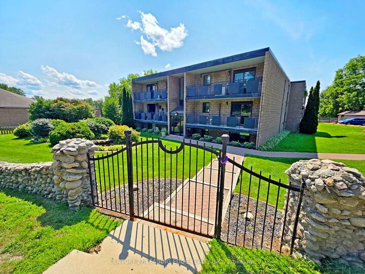 Property Photo: 74 The Queensway N/A S 206 ON L4P 1Z3
