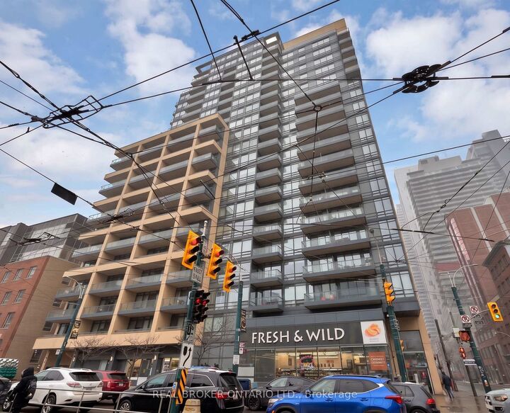 Property Photo:  438 King Street W 413  ON M5V 3T9 