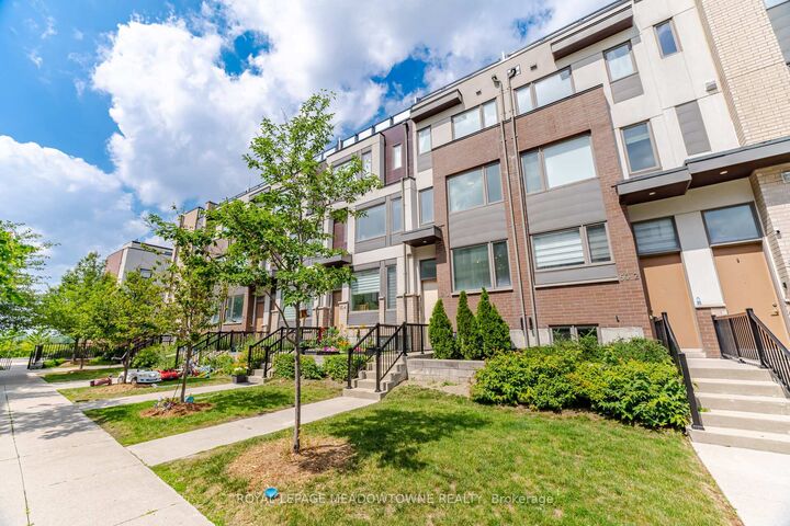 Property Photo: 50 Thomas Mulholland Drive 3 ON M3K 0B5