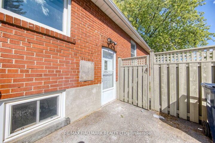 Property Photo: 69 Barrymore Road Bsmt ON M1J 1W5