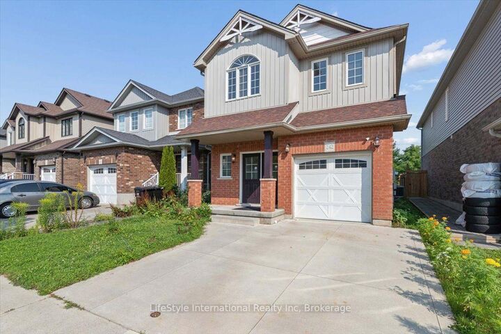 Property Photo: 242 Moorlands Crescent S ON N2P 0C4