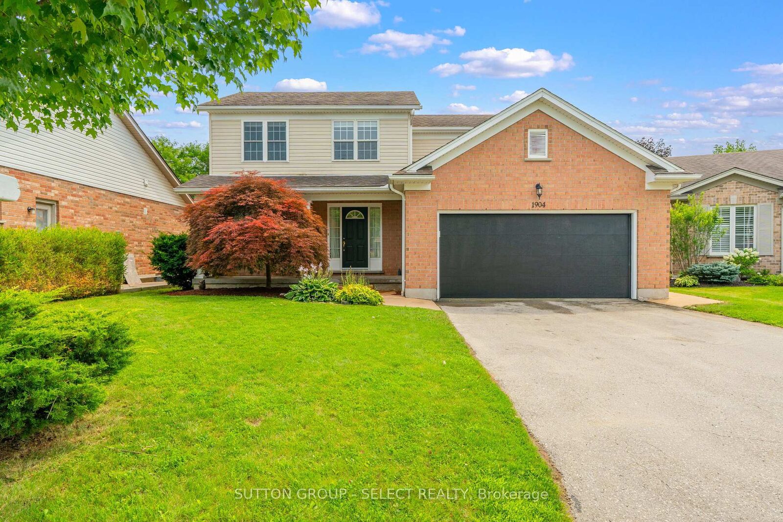 Property Photo: 1904 Downes Court ON N6G 5E8