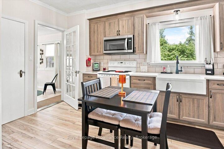 Property Photo:  14 Victoria Street N  ON K0K 3J0 
