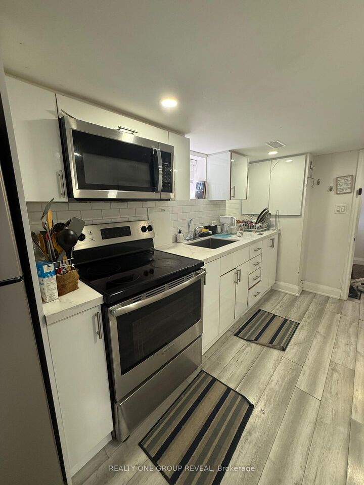 Property Photo:  161 Coleridge Avenue  ON M4C 4H8 