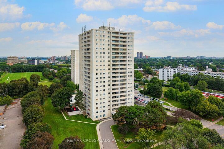 Property Photo: 1350 York Mills Road 906 ON M3A 1Z9
