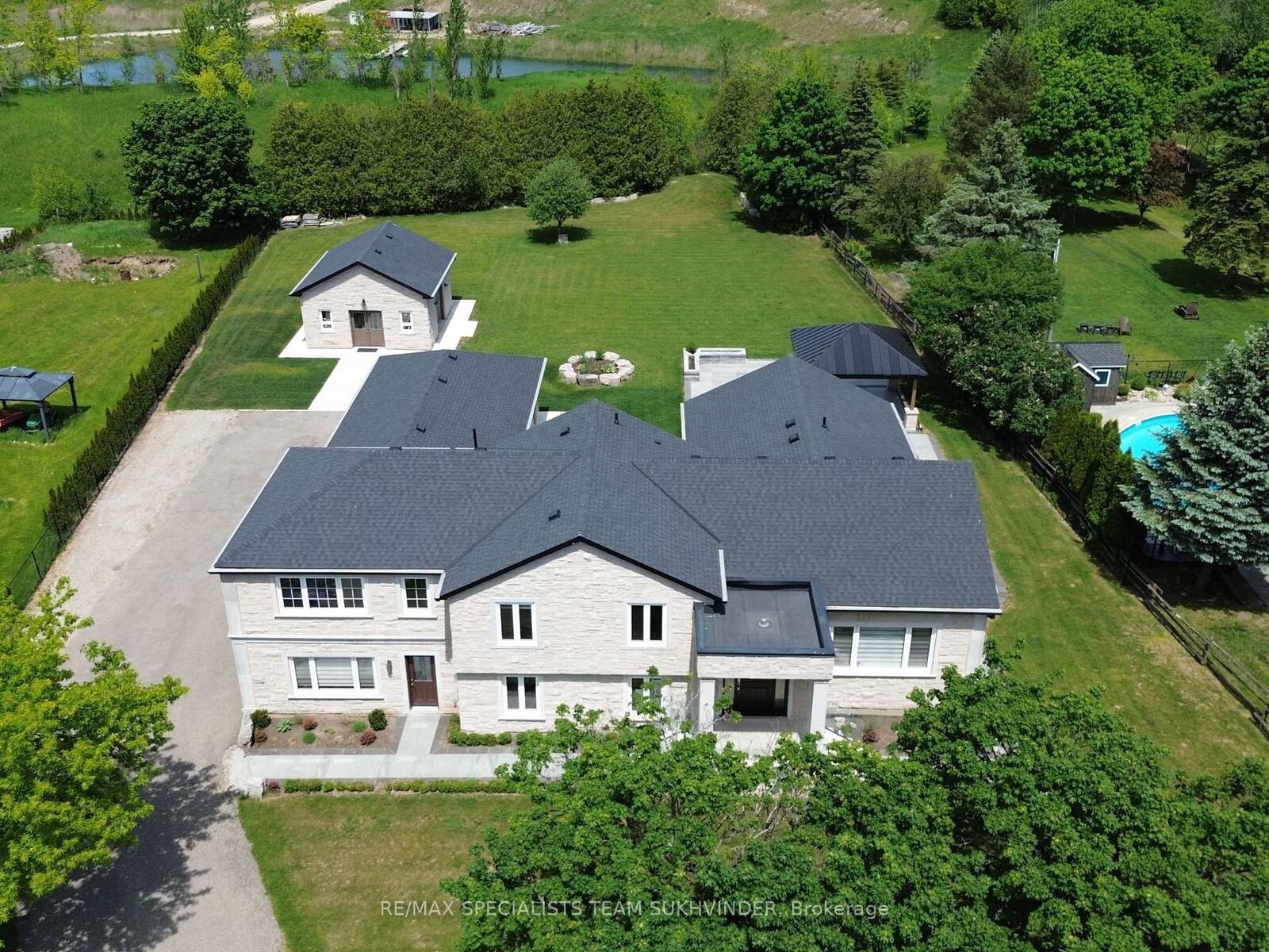 Property Photo: 12463 Eighth Line ON L7G 4S4