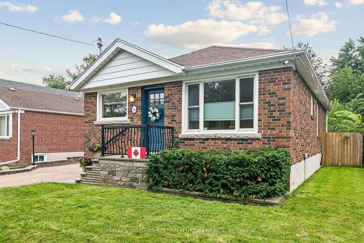 Property Photo:  36 Vernadale Crescent  ON M1L 3M4 