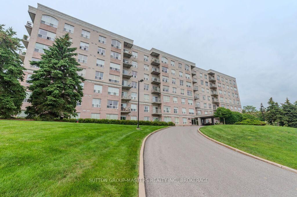 Property Photo:  350 Wellington Street 112  ON K7K 7J7 