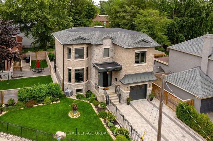 70 Parkview Hill Crescent — photo 1