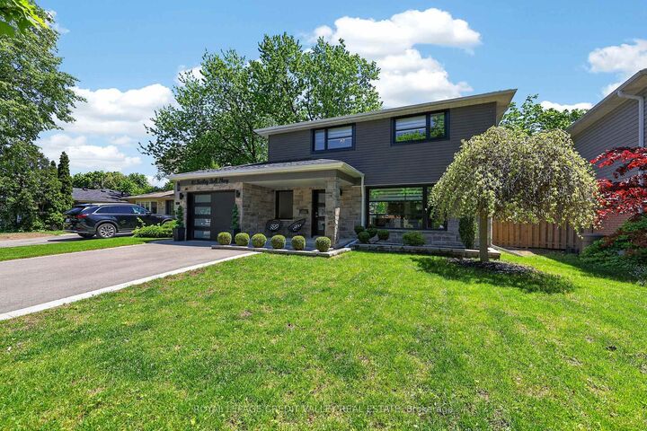 Property Photo: 185 Bartley Bull Parkway ON L6W 2K1
