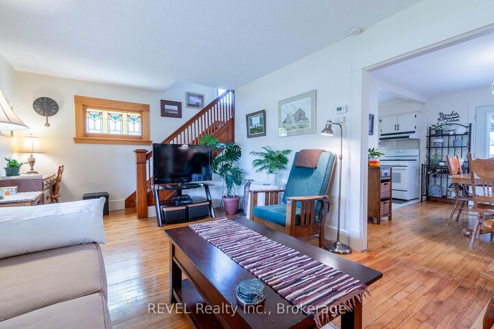 Property Photo: 298 Stanley Street ON L3K 3A2