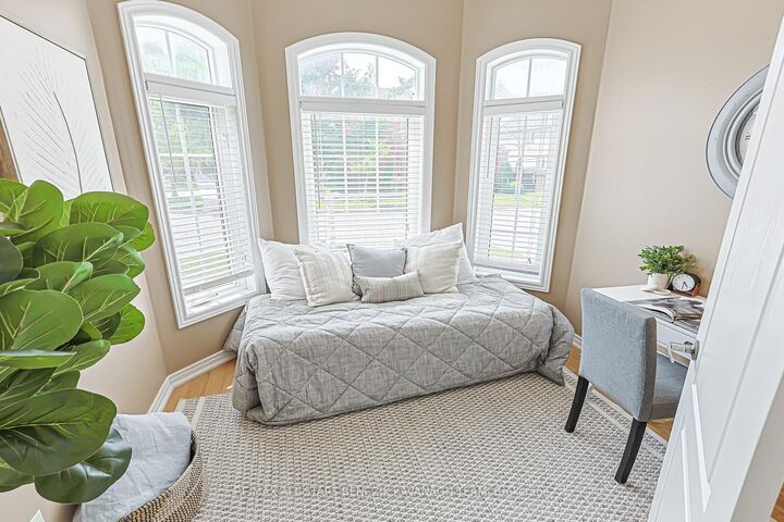 Property Photo: 57 Outlook Terrace Drive ON L6E 1J6