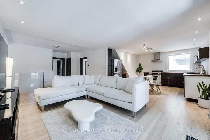 204 Ellerslie Avenue — photo 1