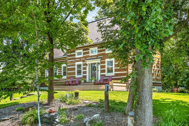Property Photo: 140 Creek Drive ON K1A 1X0