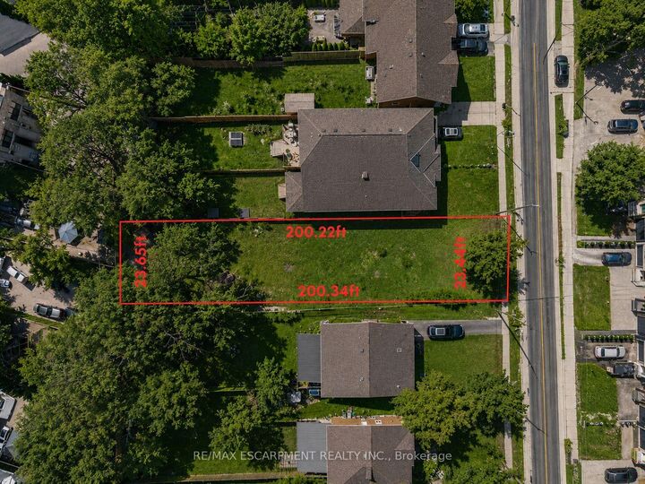Property Photo:  19B Broadview Avenue  ON L5H 2S8 