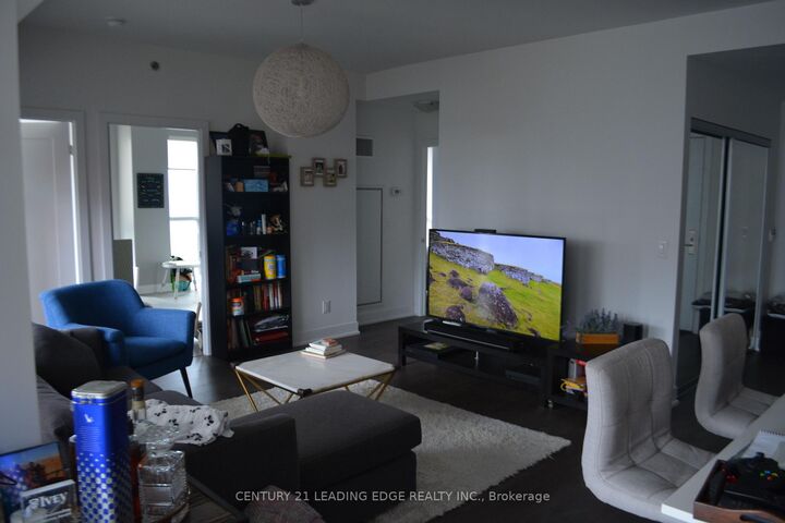 Property Photo: 318 Richmond Street W 3806 ON M5V 0B4