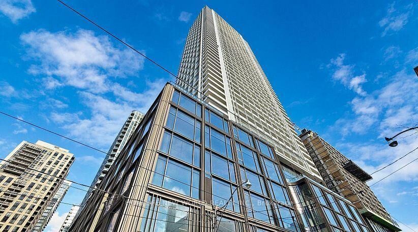 Property Photo:  88 Queen Street E 3512  ON M5C 0B6 