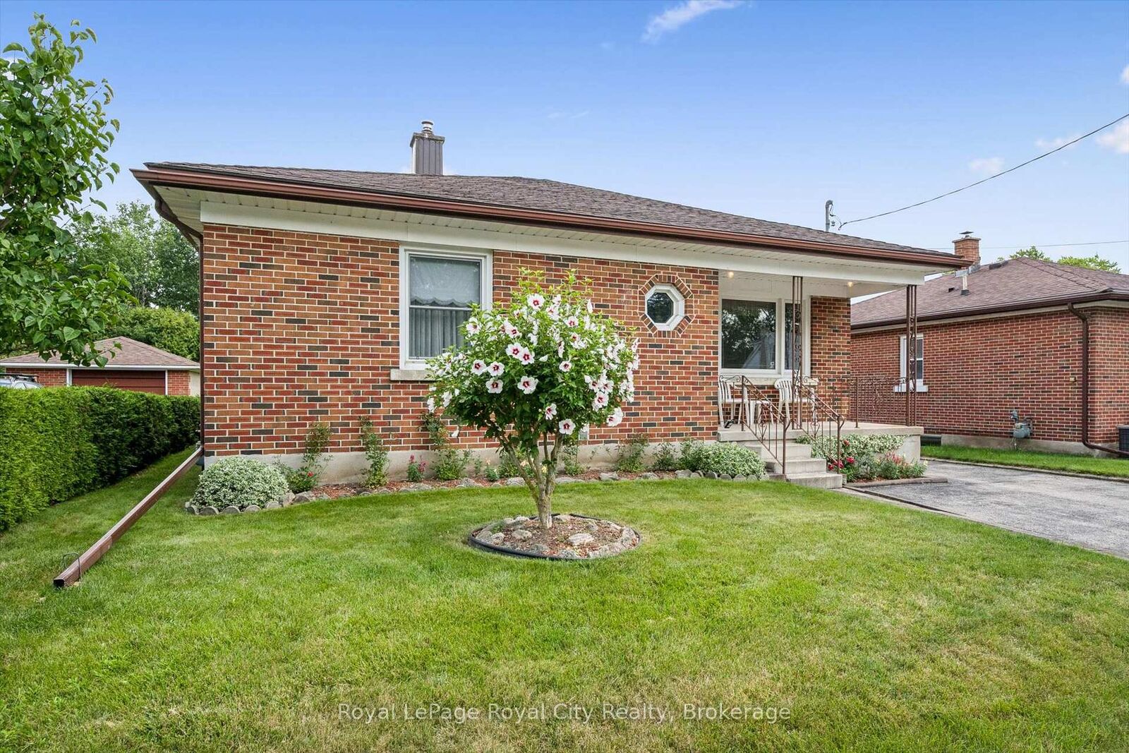 Property Photo: 133 Emma Street ON N1E 1V2