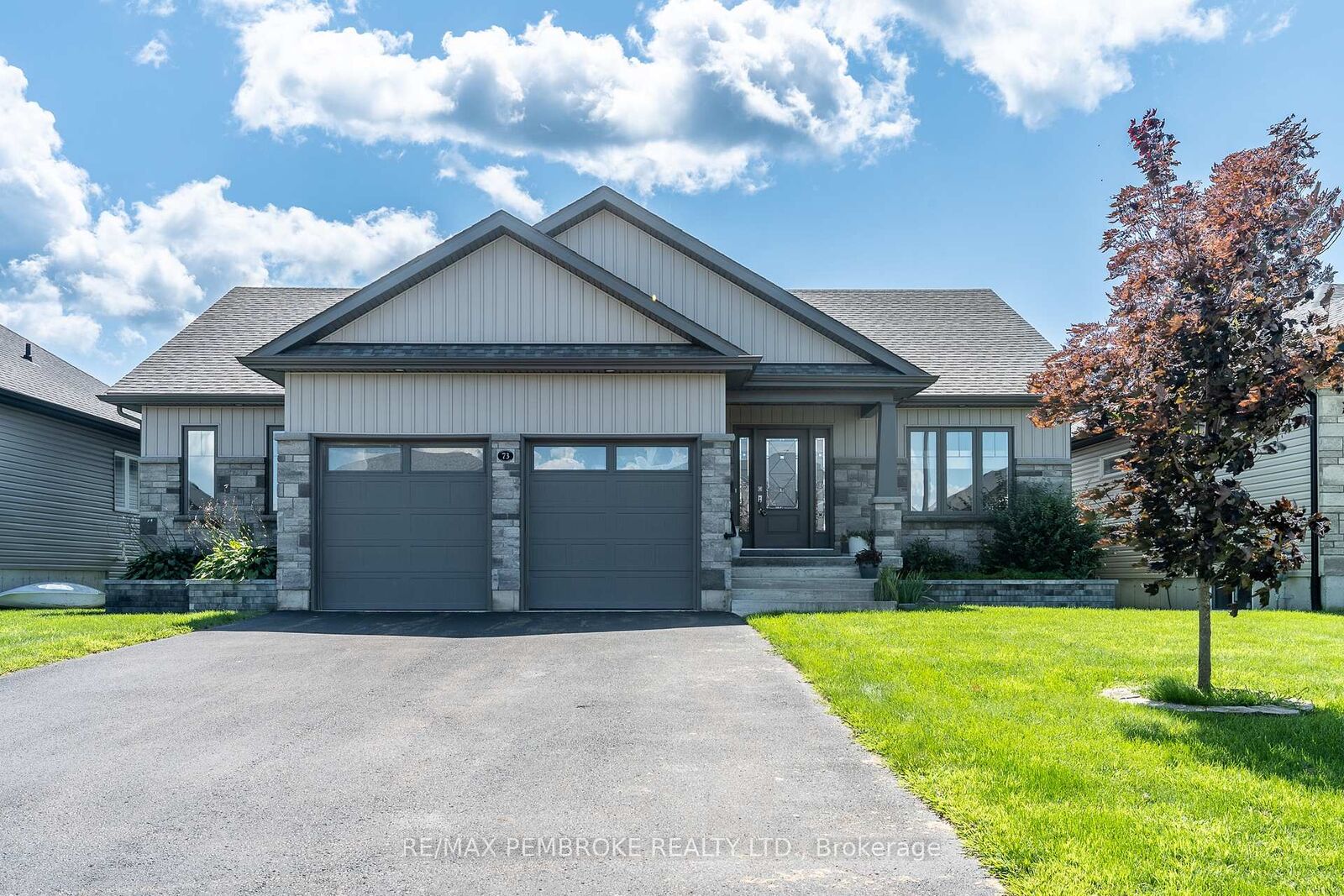 Property Photo: 73 Noble Crescent ON K8H 0G1
