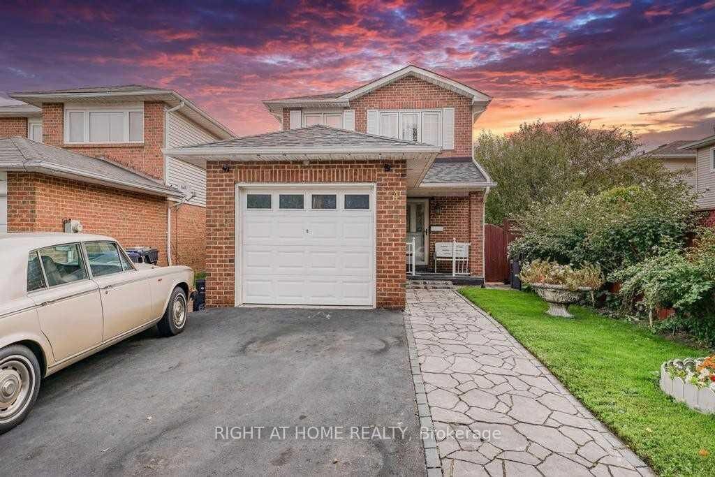 Property Photo:  4 Sunshade Place  ON L6Z 2B8 