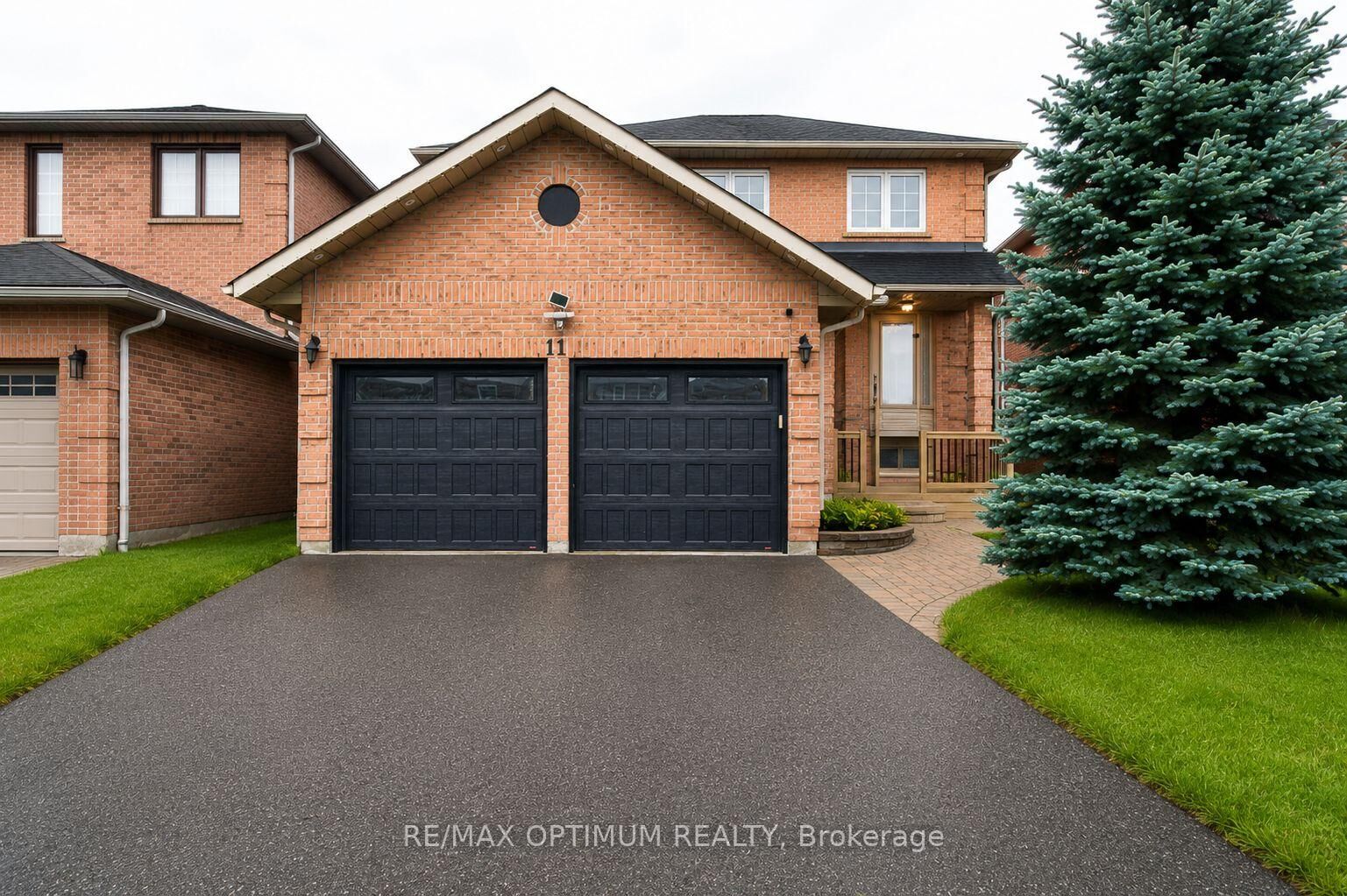 Property Photo:  11 Murkar Crescent  ON L1N 8Y4 