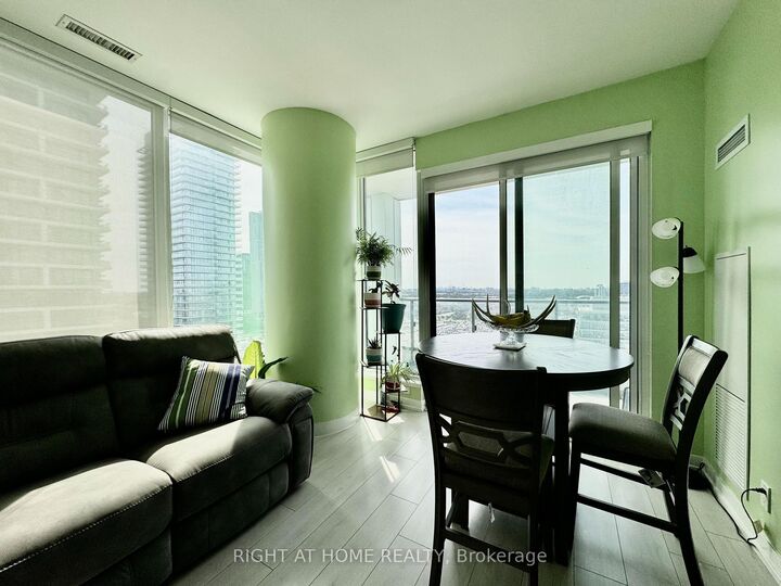 Property Photo: 898 Portage Parkway 1903 ON L4K 0J6