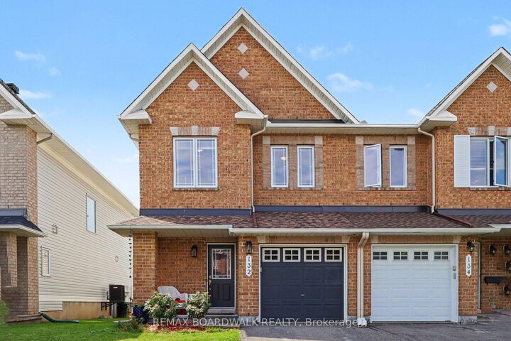 132 Montmorency Way — photo 1