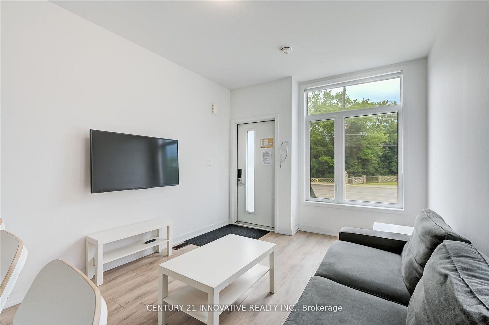 Property Photo: 1720 Simcoe Street 16 ON L1G 4X9