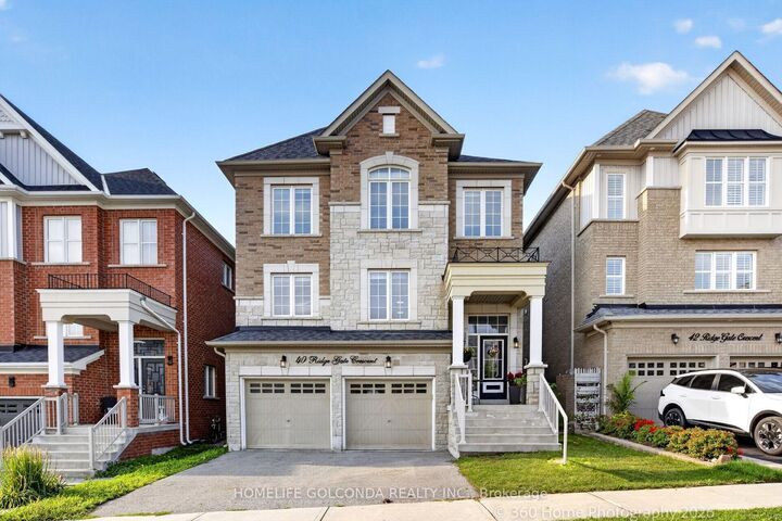 40 Ridge Gate Crescent — photo 1