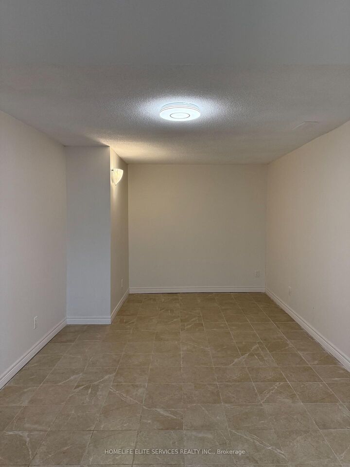 Property Photo: 32 Heaver Drive ON L1N 8X2