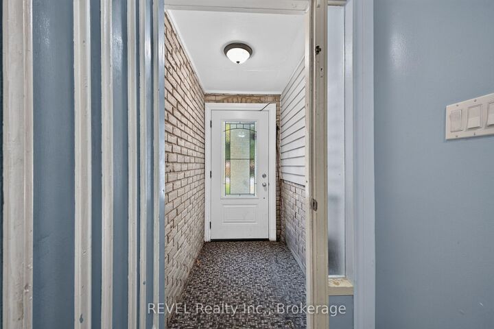 Property Photo:  4 Kerwin Gate  ON L2N 4J8 