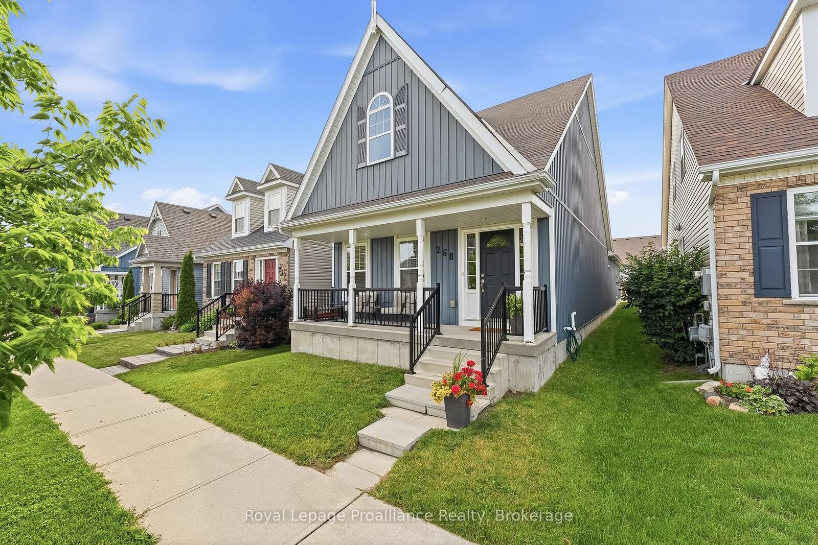 Property Photo:  268 Strachan Street  ON L1A 0C8 