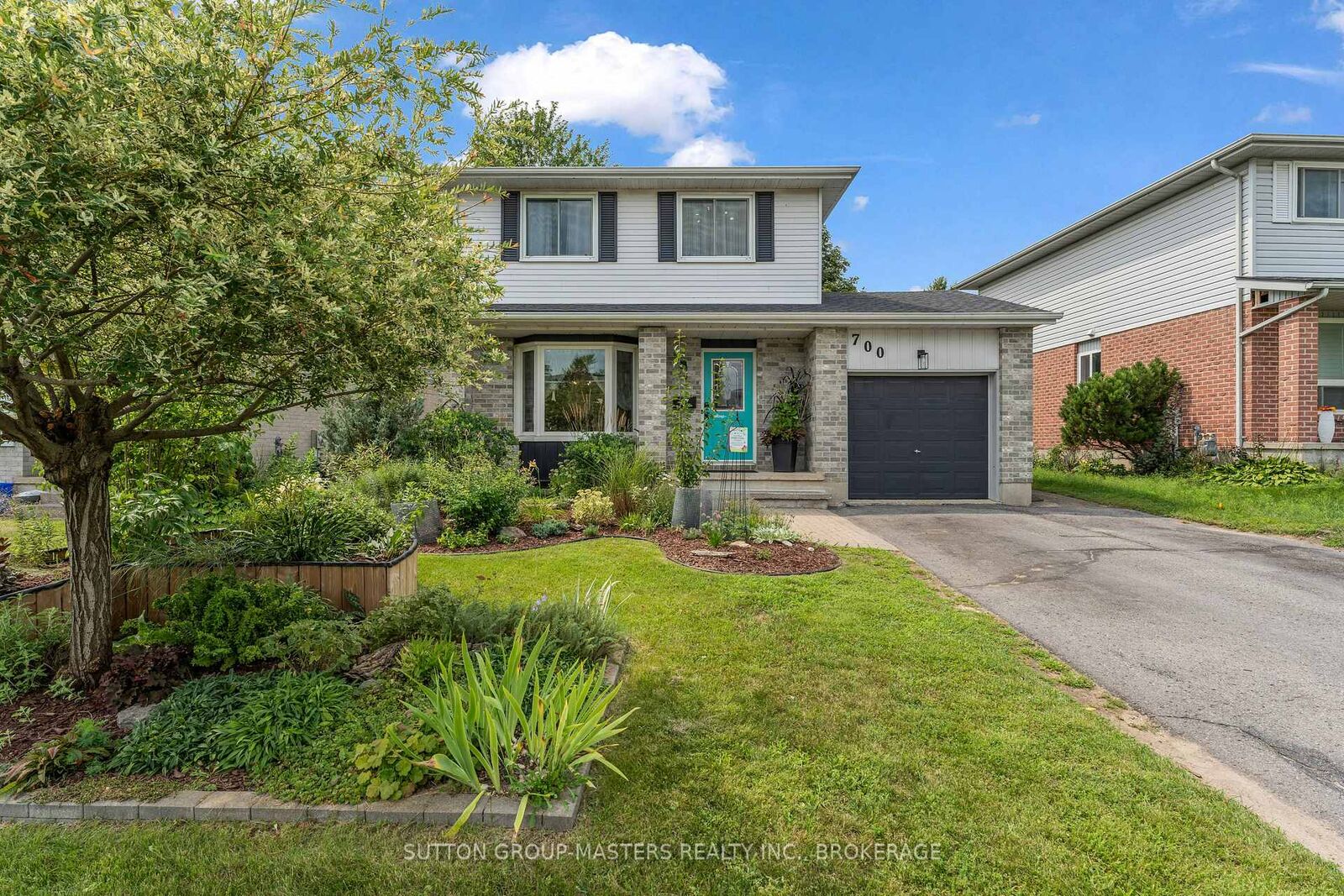 Property Photo:  700 Cedarwood Drive  ON K7P 2H9 