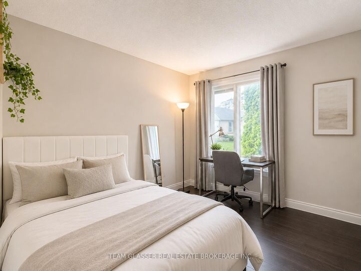 Property Photo: 1500 Richmond Street 80 ON N6G 4T8