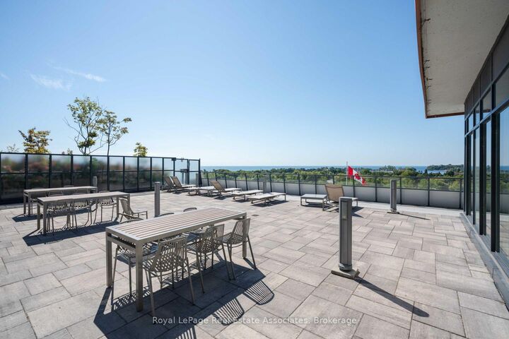 Property Photo: 30 Shore Breeze Drive 6104 ON M8V 0J1