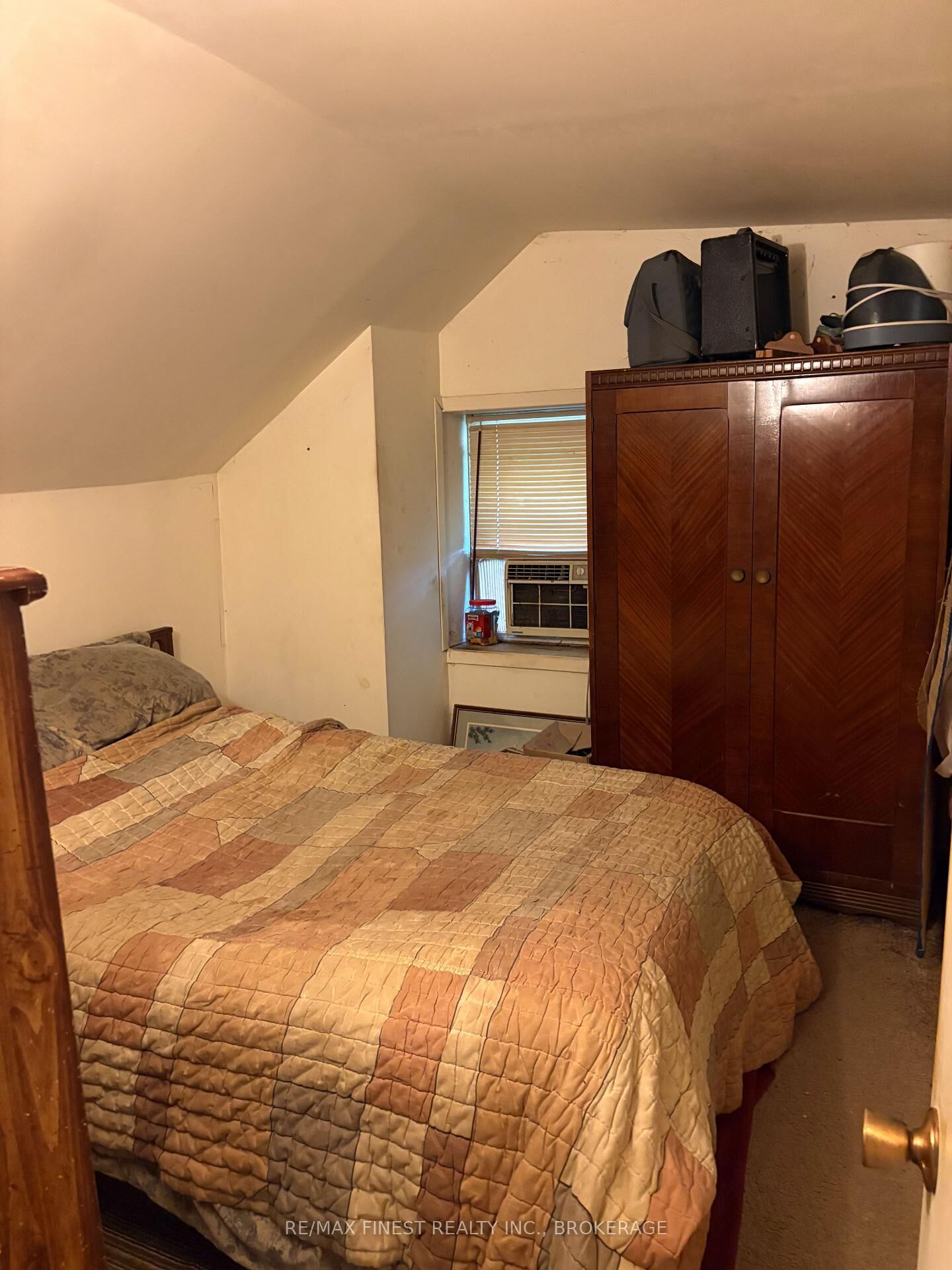 Property Photo:  226 Danis Avenue  ON K6H 5E7 