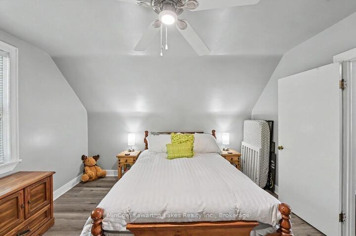 Photo de la propriété:  263 Bennet Street  ON K9H 5B8 
