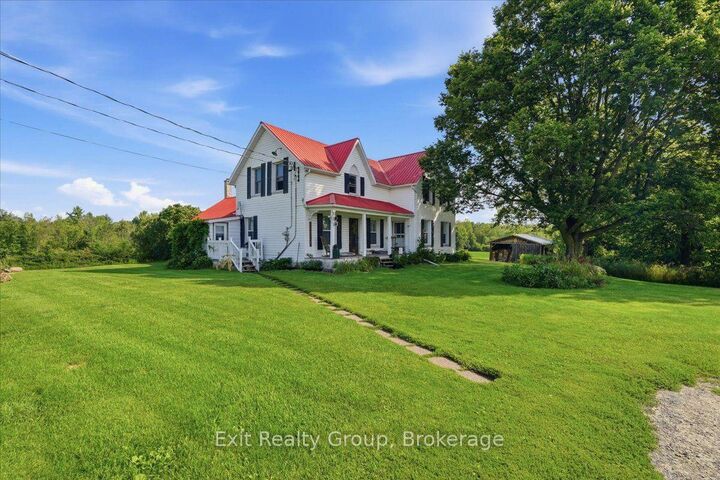 Property Photo: 678 Squire Road ON K0K 3C0