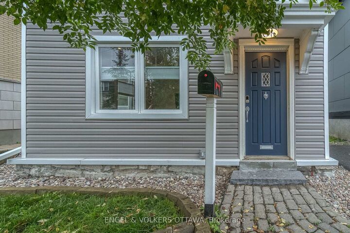 Property Photo: 379 Madison Avenue ON K2A 0B6