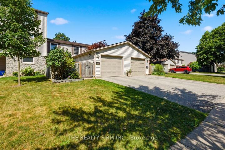 Property Photo:  905 Dalhousie Drive  ON N6K 1M8 