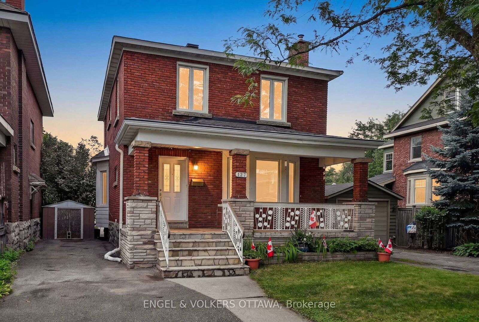 Property Photo:  127 Bayswater Avenue  ON K1Y 2G2 